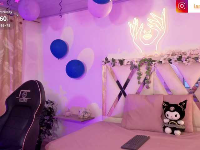 hina-tay's BongaCams show and profile