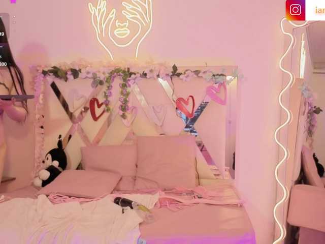 hina-tay's BongaCams show and profile