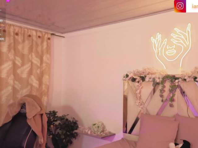 hina-tay's BongaCams show and profile