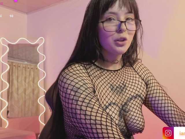 hina-tay's BongaCams show and profile