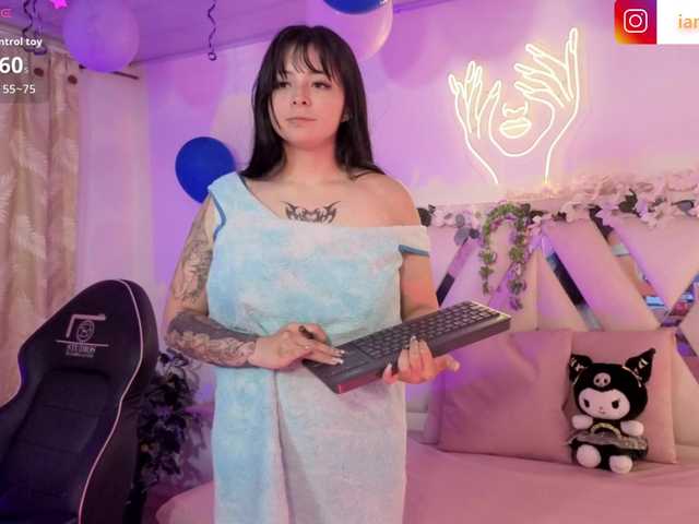 hina-tay's BongaCams show and profile