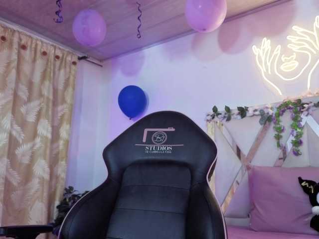 hina-tay's BongaCams show and profile