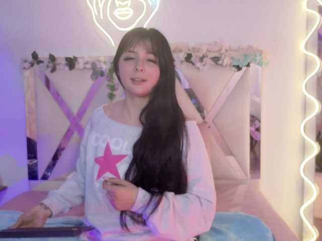 hina-tay's BongaCams show and profile