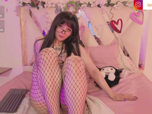 hina-tay's BongaCams show and profile