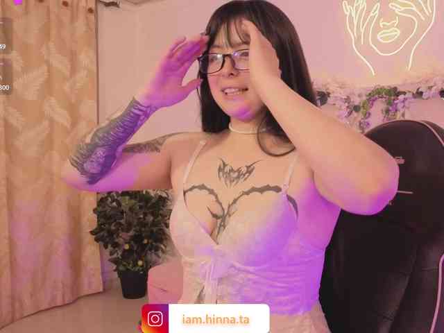 hina-tay webcam