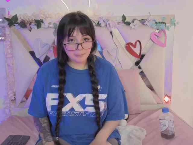 hina-tay webcam
