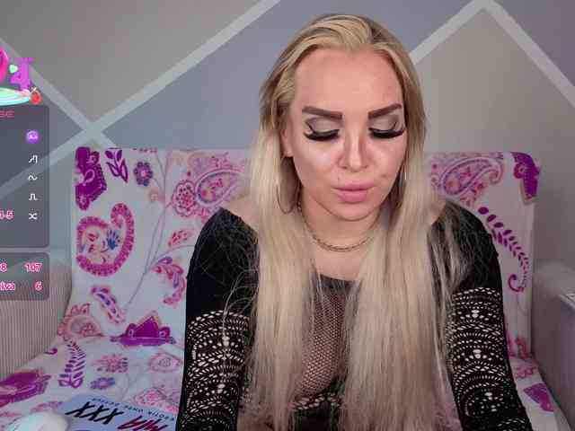 Модель: MiaXXXLive