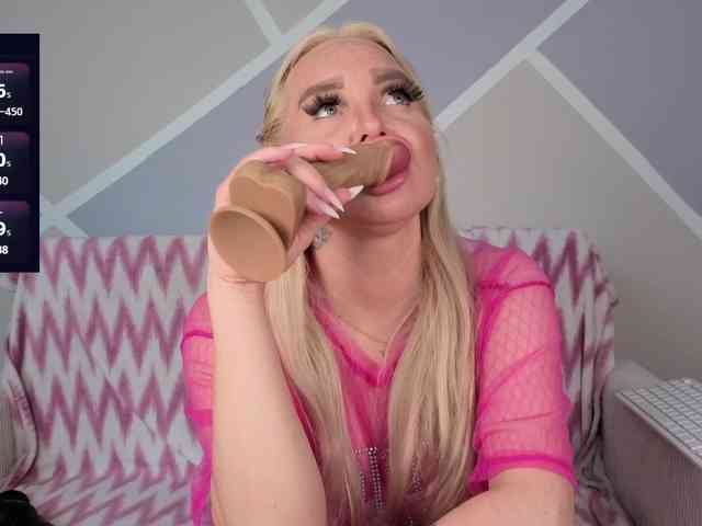 MiaXXXLive webcam