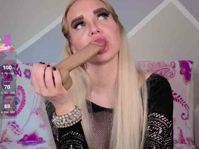 MiaXXXLive webcam