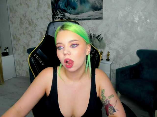 FunnyVibe — happy new year! tip 777777tk if u like what u see! menu is on n pvt is open