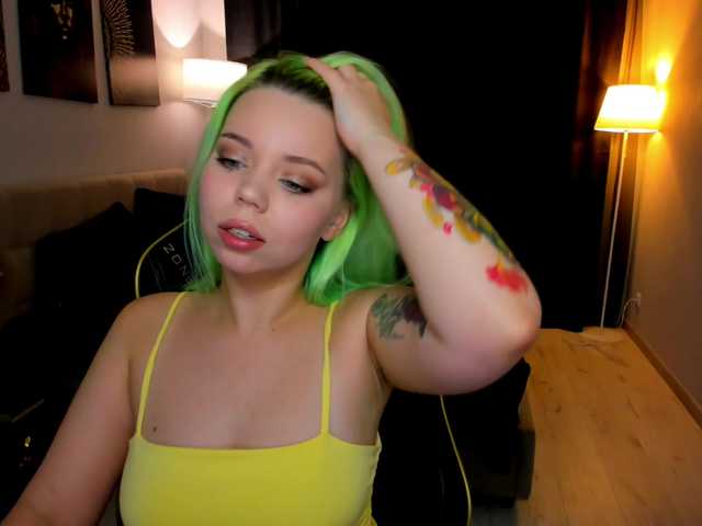 FunnyVibe's BongaCams show and profile