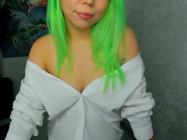 FunnyVibe's BongaCams show and profile