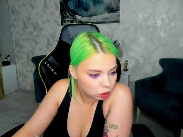 FunnyVibe — happy new year! tip 777777tk if u like what u see! menu is on n pvt is open