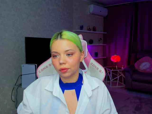 FunnyVibe Live Webcam on BongaCams