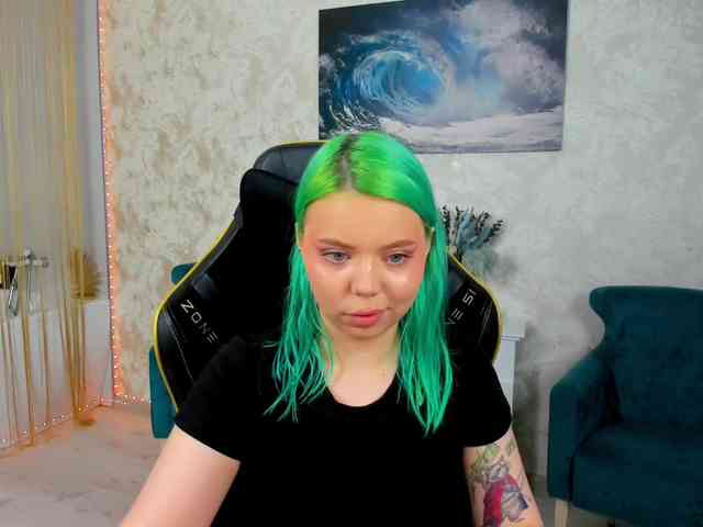 FunnyVibe webcam