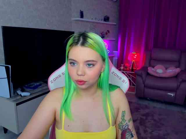 FunnyVibe webcam