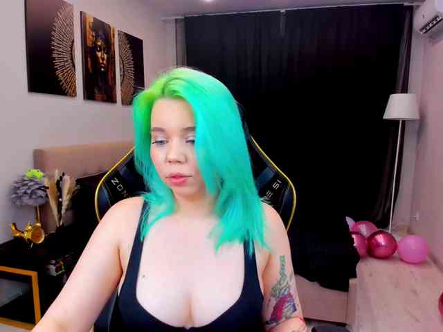 FunnyVibe webcam