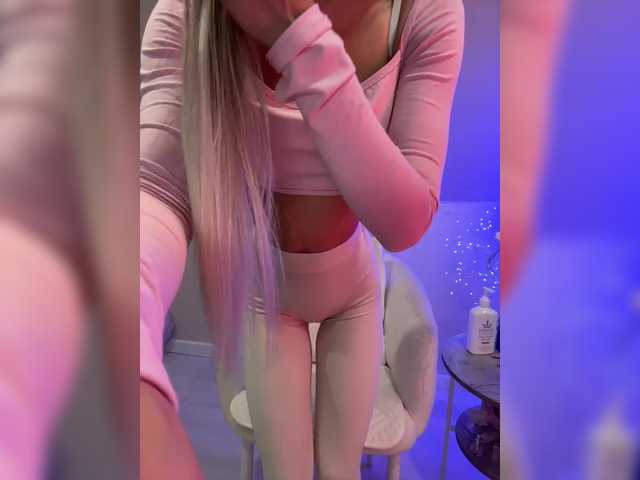 эро с HollyPolly111