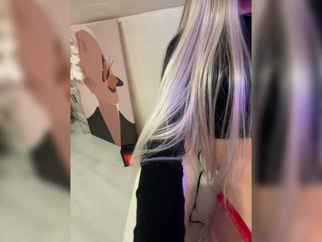 HollyPolly111's BongaCams show and profile