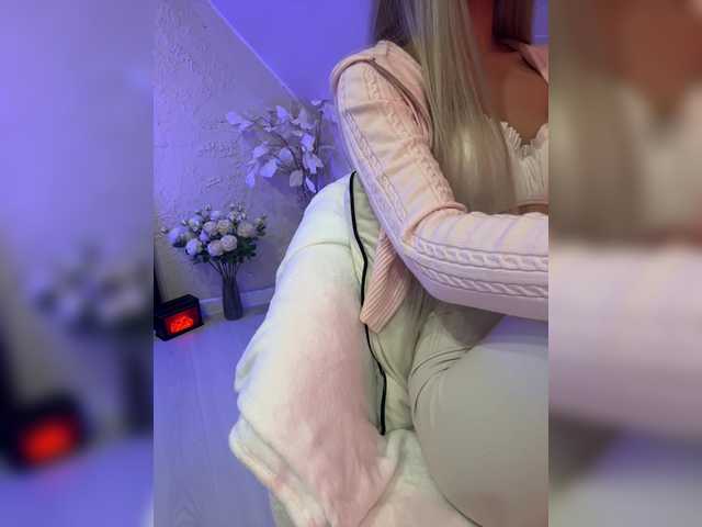 HollyPolly111's BongaCams show and profile