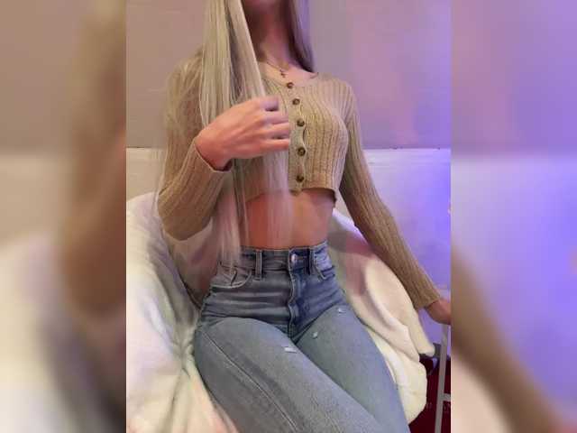 HollyPolly111's BongaCams show and profile