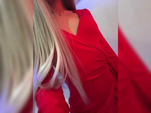 HollyPolly111's BongaCams show and profile