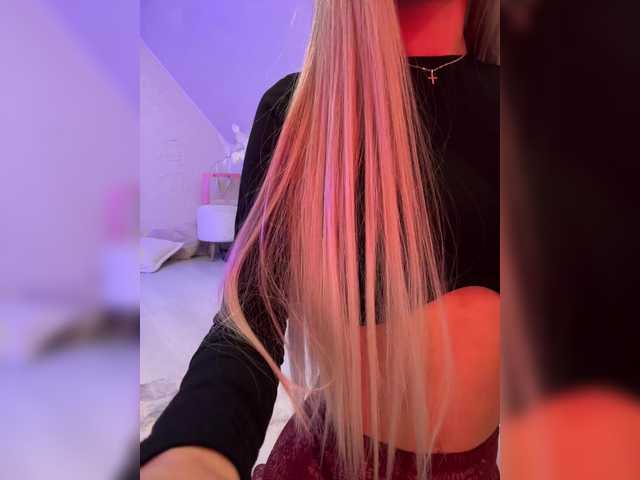 модель HollyPolly111