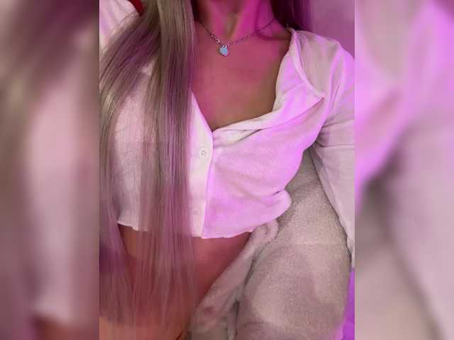  HollyPolly111 chat room