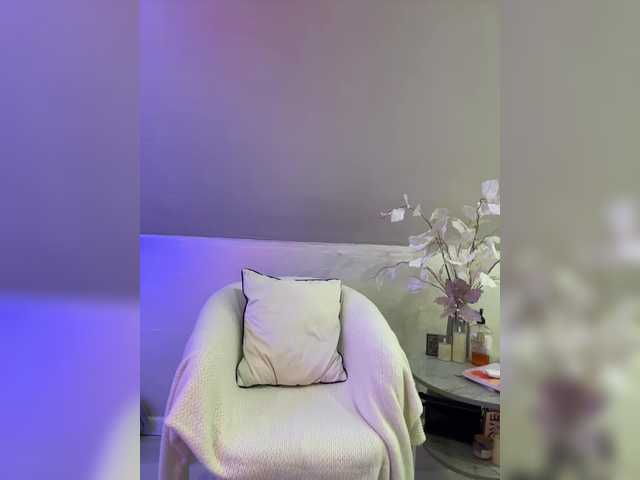 HollyPolly111's BongaCams show and profile