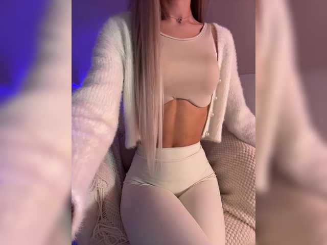 в попе у HollyPolly111