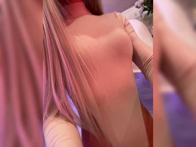 в попе у HollyPolly111