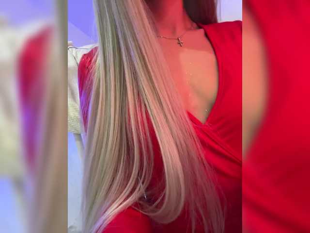 HollyPolly111's BongaCams show and profile