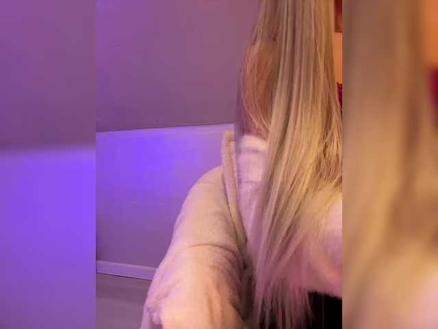 в попе у HollyPolly111