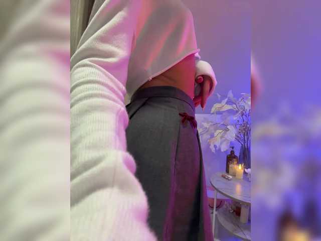 HollyPolly111's BongaCams show and profile