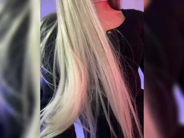 HollyPolly111 live cam