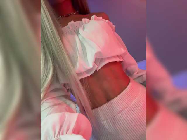 HollyPolly111's BongaCams show and profile