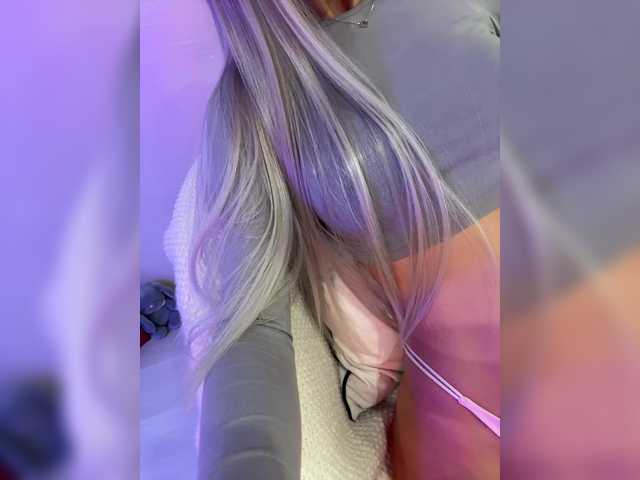 HollyPolly111's BongaCams show and profile