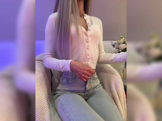 HollyPolly111's BongaCams show and profile