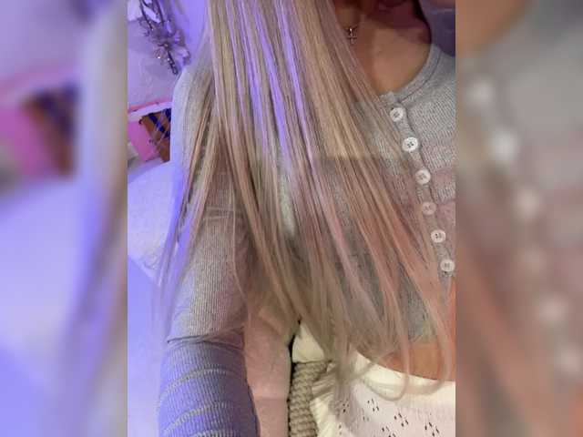 HollyPolly111 live cam