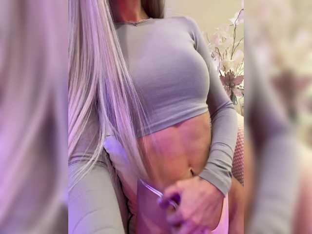 HollyPolly111's BongaCams show and profile