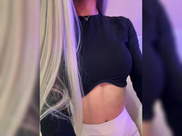 HollyPolly111's BongaCams show and profile