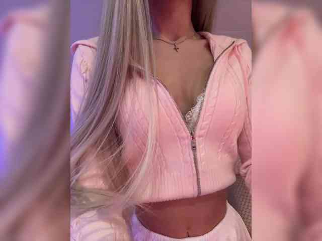 HollyPolly111 Live Webcam on BongaCams