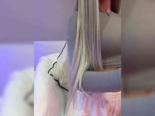 HollyPolly111 Live Webcam on BongaCams