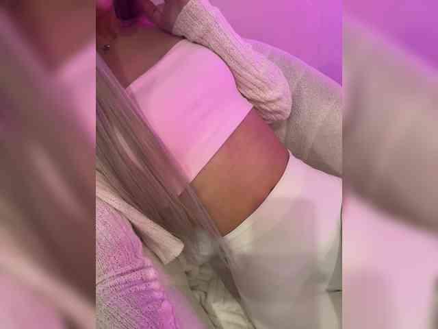 free chatting online HollyPolly111