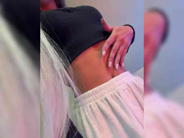 naughty chatroom HollyPolly111
