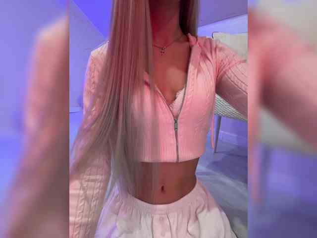 HollyPolly111 Live Webcam on BongaCams