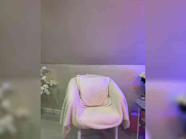 HollyPolly111 Live Webcam on BongaCams