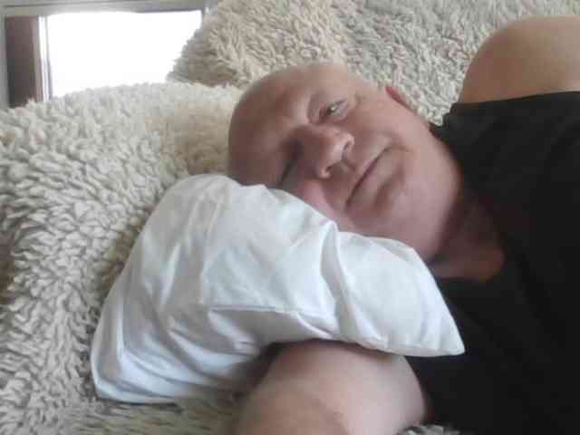 APAT1 Live Webcam on BongaCams