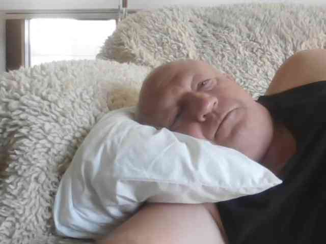 APAT1 Live Webcam on BongaCams