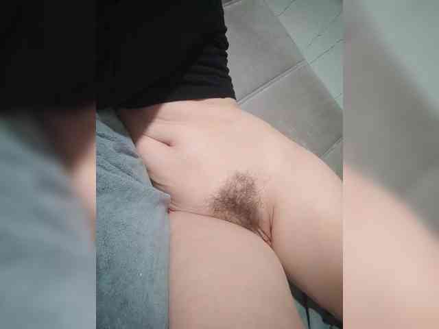 Mary_Traxwell webcam